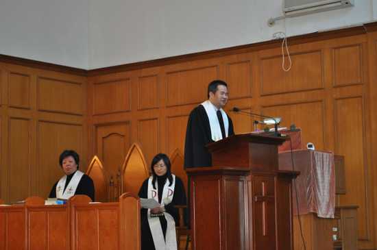 华东神学院举行受难周纪念活动 华东神学院举行受难周纪念活动