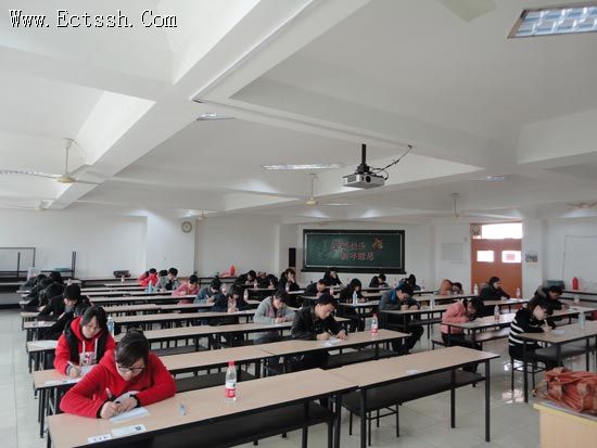 华东神学院举行2012年招生考试 华东神学院举行2012年招生考试