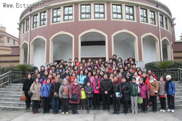 �Ϻ���ʥ���幤���ʻ�����ѧԺ