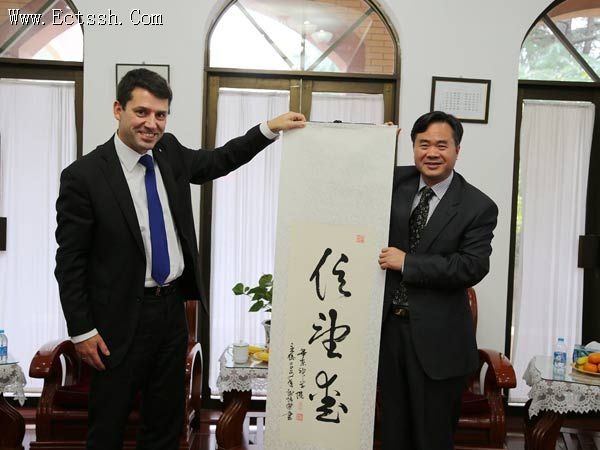 谢炳国院长接待瑞士新教联盟代表团 谢炳国院长接待瑞士新教联盟代表团