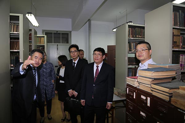 Խ���ڽ�ί�����ŷ��ʻ�����ѧԺ