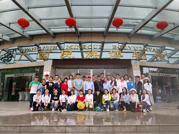 ������ѧԺʥ��ϵ��ҵ�����а�����������