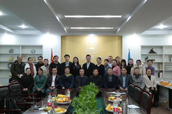 谢炳国院长带领专职教师赴山东交流学习 谢炳国院长带领专职教师赴山东交流学习