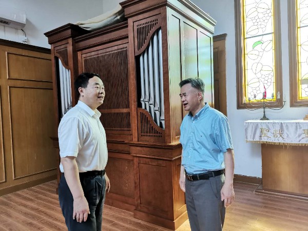 上海市委统战部副部长、市民族宗教局党组书记王霄汉走访华东神学院 上海市委统战部副部长、市民族宗教局党组书记王霄汉走访华东神学院