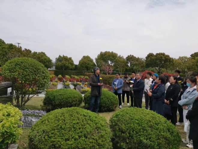 ��Ժʦ��Ϊ��ҫ�ڵȻ�����ǰ��ɨĹ