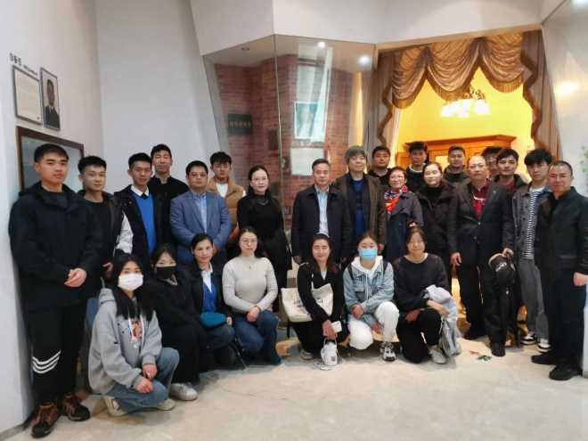 ��Ժʦ��Ϊ��ҫ�ڵȻ�����ǰ��ɨĹ