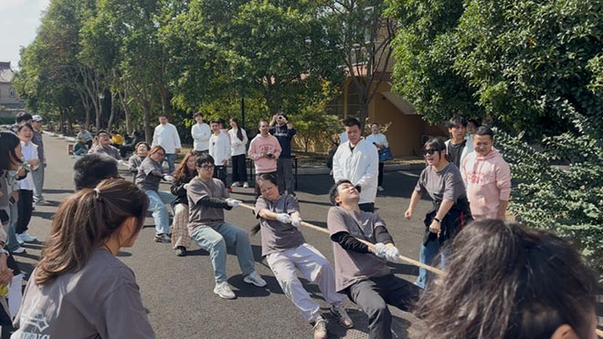 ������ѧԺ���е�40��У԰�˶���